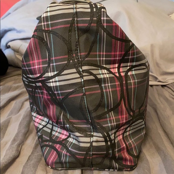 Authentic coach handbag - Picture 9 of 16